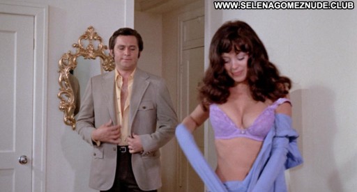 Phyllis Davis Shirt Cleavage Celebrity Posing Hot Babe Straight Beautiful Bra