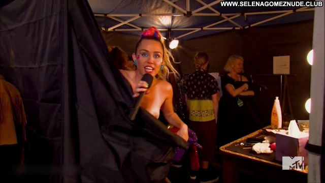 Miley Cyrus Mtv Video Music Awards Black Posing Hot Nude Scene