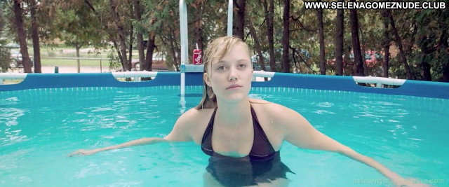 Maika Monroe It Follows  Swimsuit Posing Hot Celebrity Nude Scene