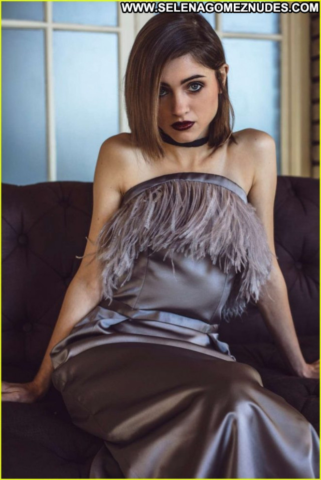 Natalia Dyer No Source Beautiful Celebrity Posing Hot Magazine Babe
