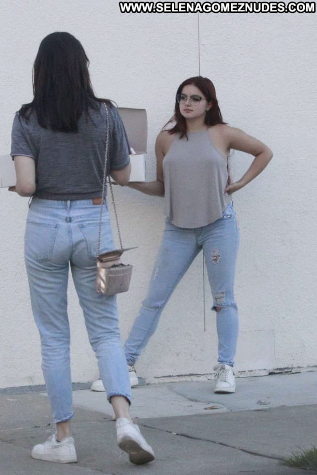 Ariel Winter Los Angeles Los Angeles Paparazzi Angel Posing Hot Babe