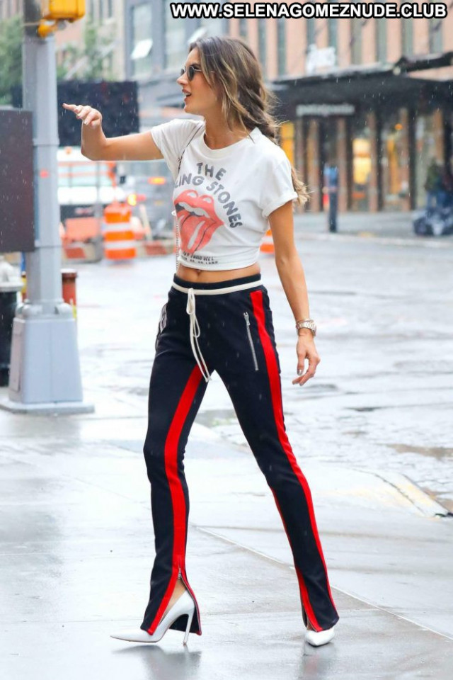 Alessandra Ambrosio No Source Paparazzi Babe Posing Hot Beautiful