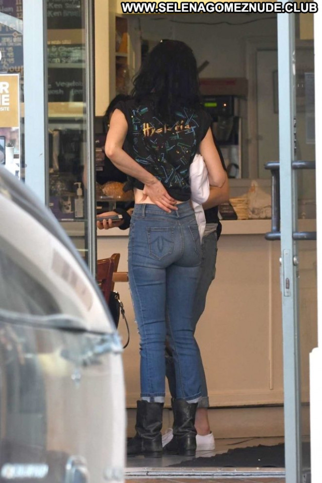 Krysten Ritter No Source  Paparazzi Babe Posing Hot Celebrity