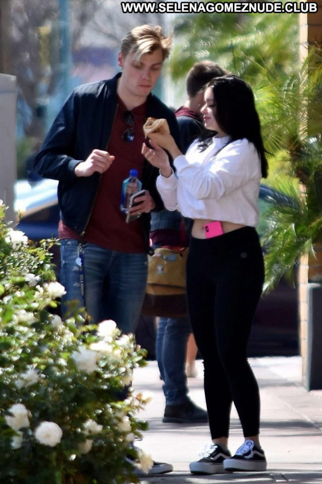 Ariel Winter No Source Shopping Celebrity Beautiful Paparazzi Posing