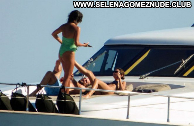 Gigi Hadid No Source Boat Beautiful Bikini Celebrity Posing Hot Babe