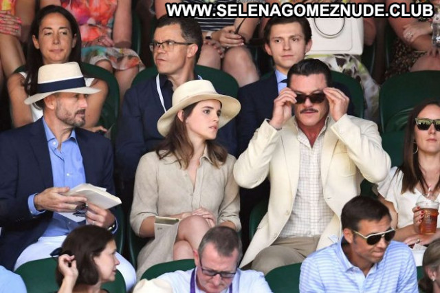 Emma Watson No Source  Paparazzi London Babe Beautiful Celebrity