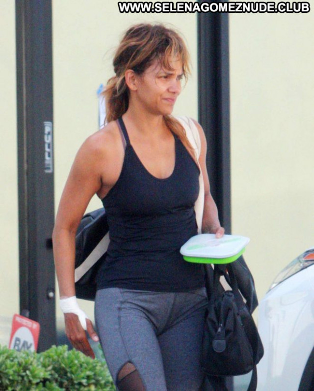 Halle Berry Los Angeles Gym Paparazzi Celebrity Angel Los Angeles