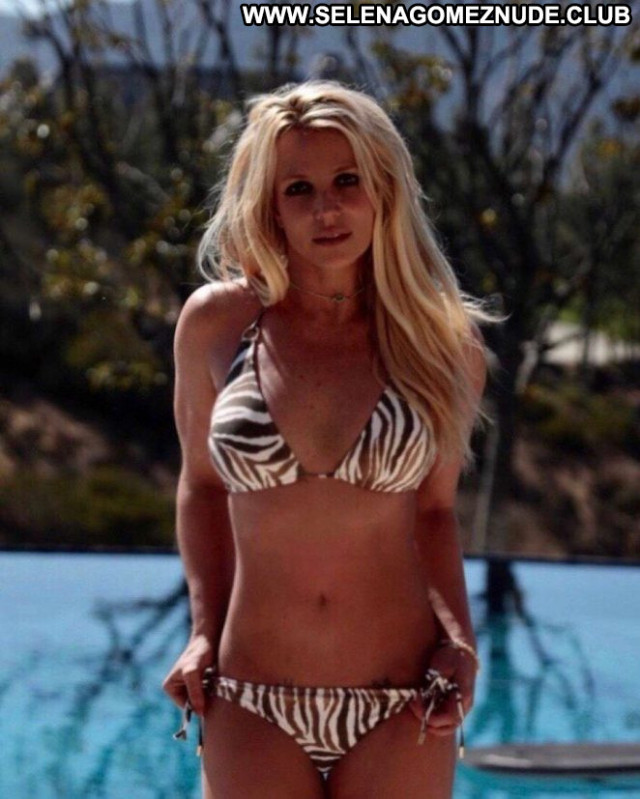Britney Spears No Source Posing Hot Babe Bikini Paparazzi Beautiful