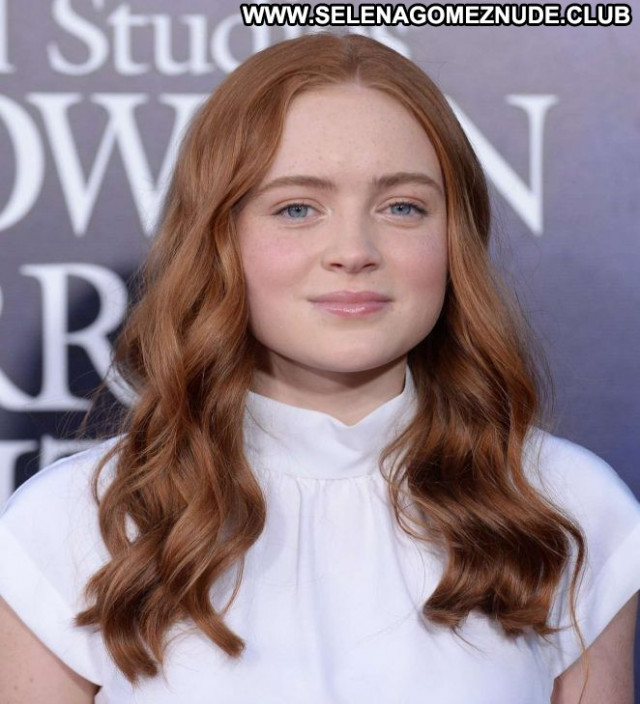 Sadie Sink Los Angeles Babe Beautiful Posing Hot Los Angeles Horror