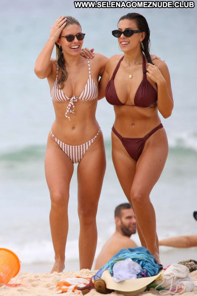 Natasha Oakley No Source  Paparazzi Celebrity Posing Hot Babe Bikini