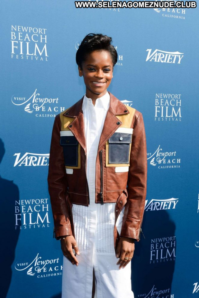 Letitia Wright No Source Paparazzi Celebrity Beautiful Beach Babe