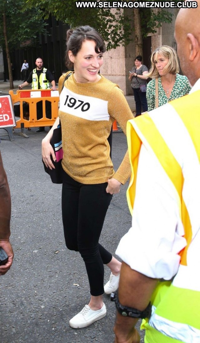 Phoebe Waller Bridge No Source Celebrity Paparazzi Beautiful London