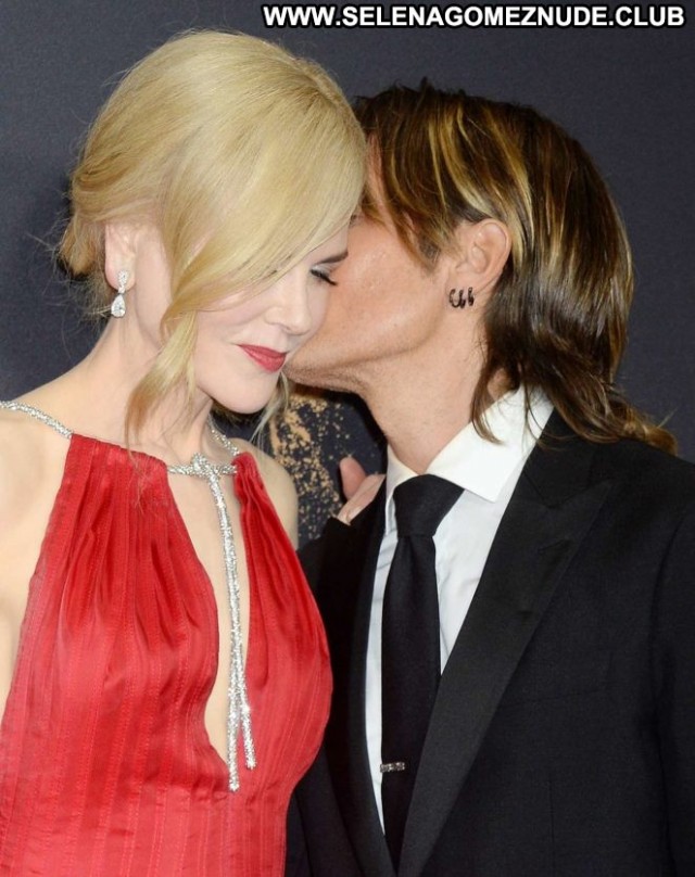 Nicole Kidman Primetime Emmy Awards Los Angeles Celebrity Posing Hot