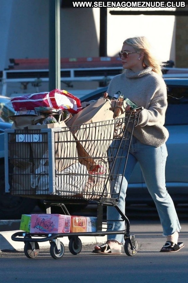 Hilary Duff Studio City Shopping Paparazzi Beautiful Posing Hot