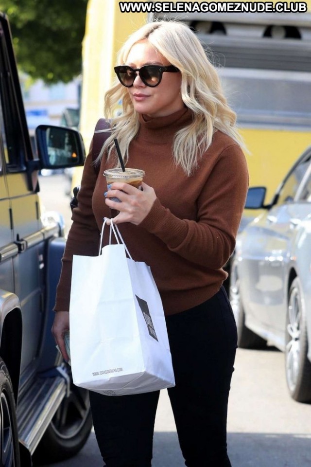 Hilary Duff Studio City Celebrity Posing Hot Babe Paparazzi Beautiful