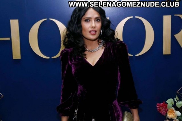 Salma Hayek New York  Babe Celebrity New York Paparazzi Beautiful