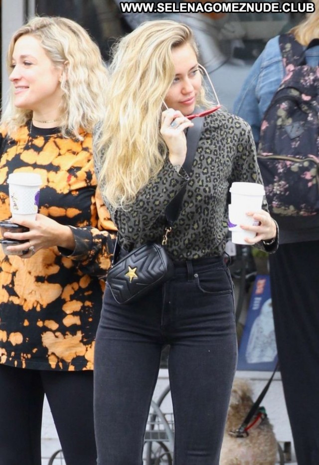 Miley Cyrus Studio City Paparazzi Posing Hot Shopping Babe Celebrity