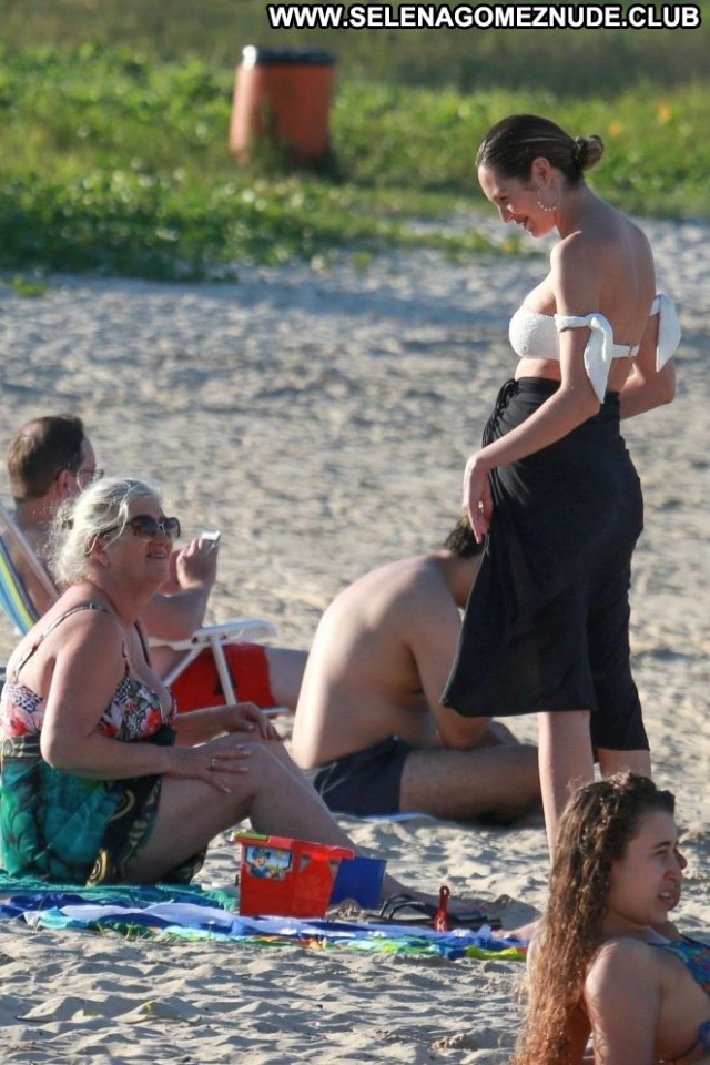 Candice Swanepoel The Beach Beach Bikini Babe Paparazzi Beautiful