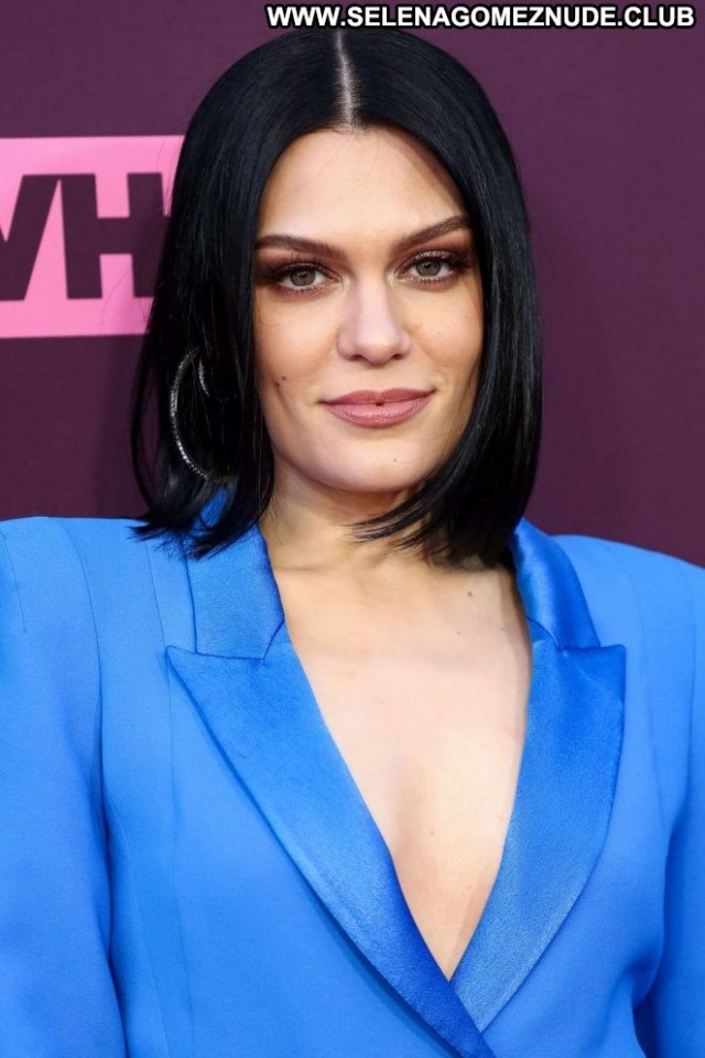 Jessie J No Source  Celebrity Babe Mom Beautiful Posing Hot Paparazzi