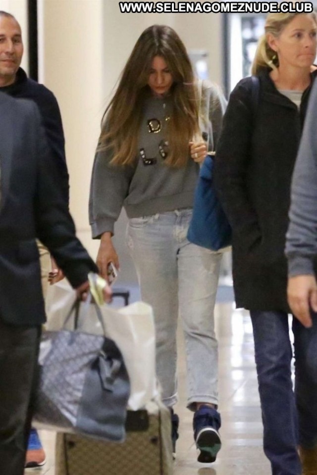 Sofia Vergara Lax Airport Babe Lax Airport Paparazzi Los Angeles