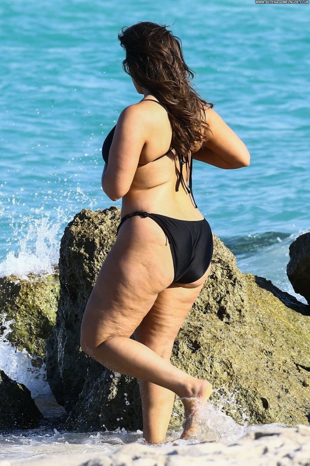 Ashley Graham The Beach Big Tits Cellulite Beautiful Boobs Photoshoot