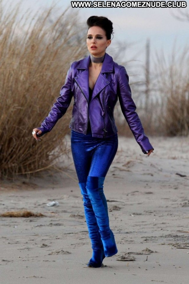 Natalie Portman No Source Paparazzi Posing Hot Babe Celebrity