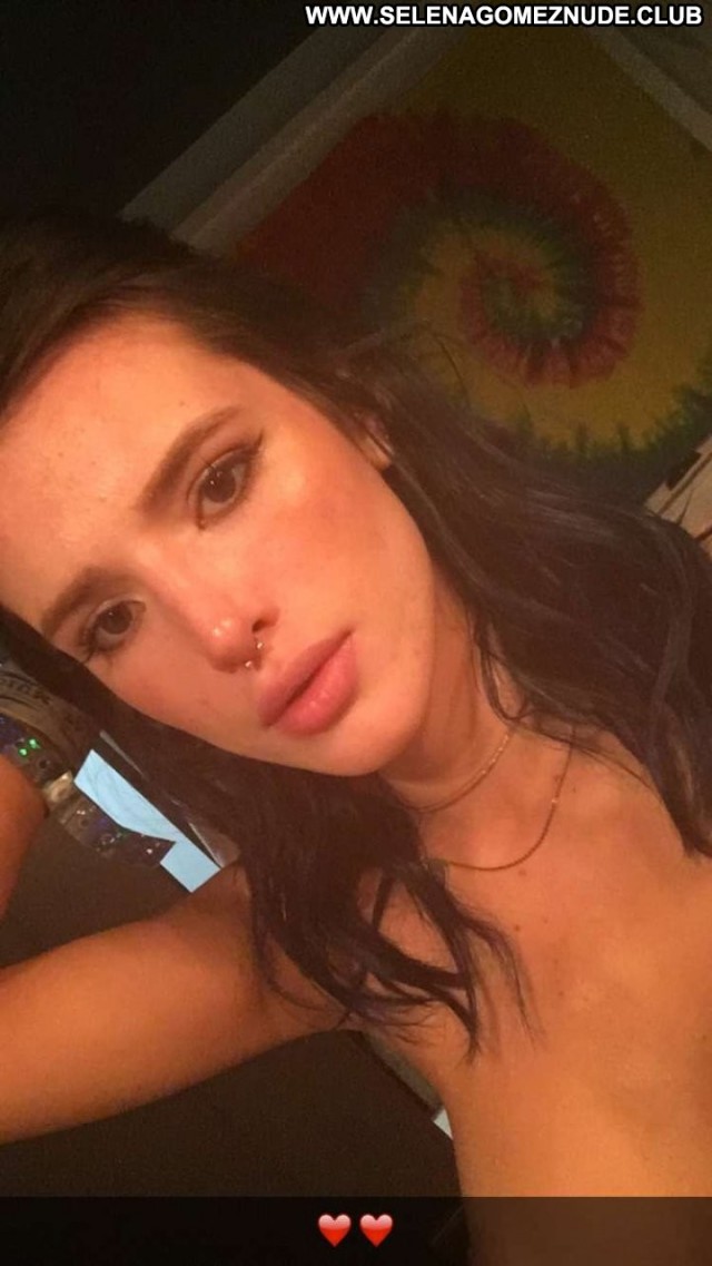 Bella Thorne No Source Celebrity Toples Beautiful Topless Snapchat