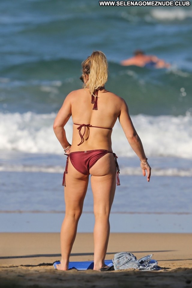 Hilary Duff The Beach Beach Sexy Actress Singer Beautiful American