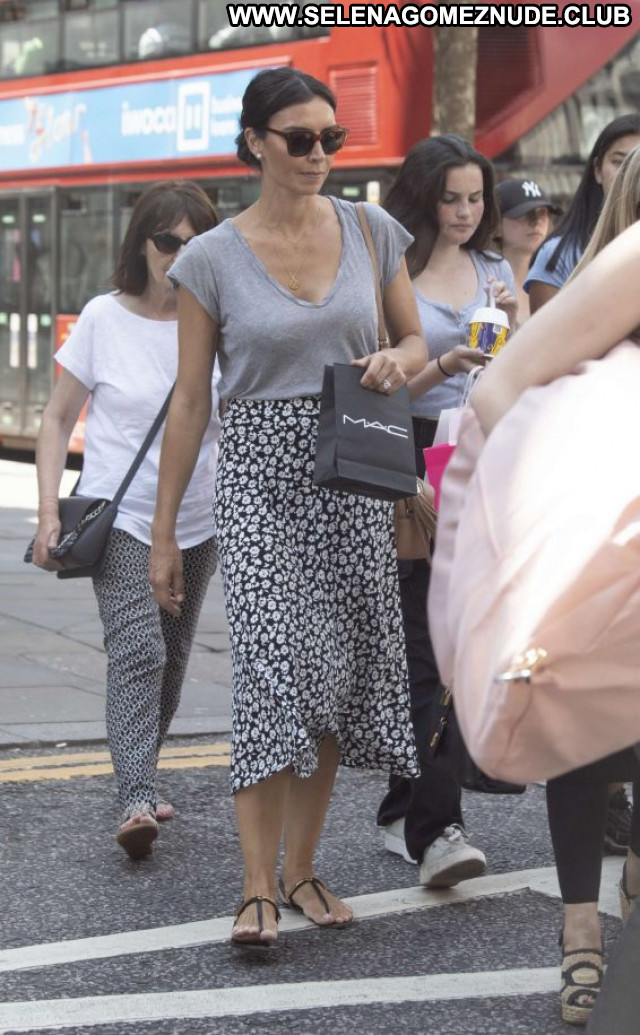 Christine Lampard No Source Celebrity Paparazzi Posing Hot Beautiful