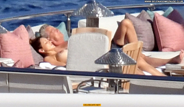 Katharine Mcphee No Source Beautiful Posing Hot Topless Toples Yacht