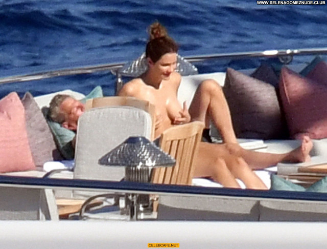 Katharine Mcphee No Source Yacht Posing Hot Beautiful Toples Babe