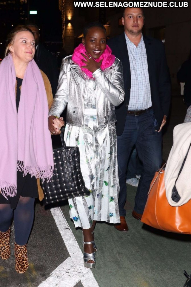 Lupita Nyongo New York Paparazzi New York Celebrity Beautiful Posing