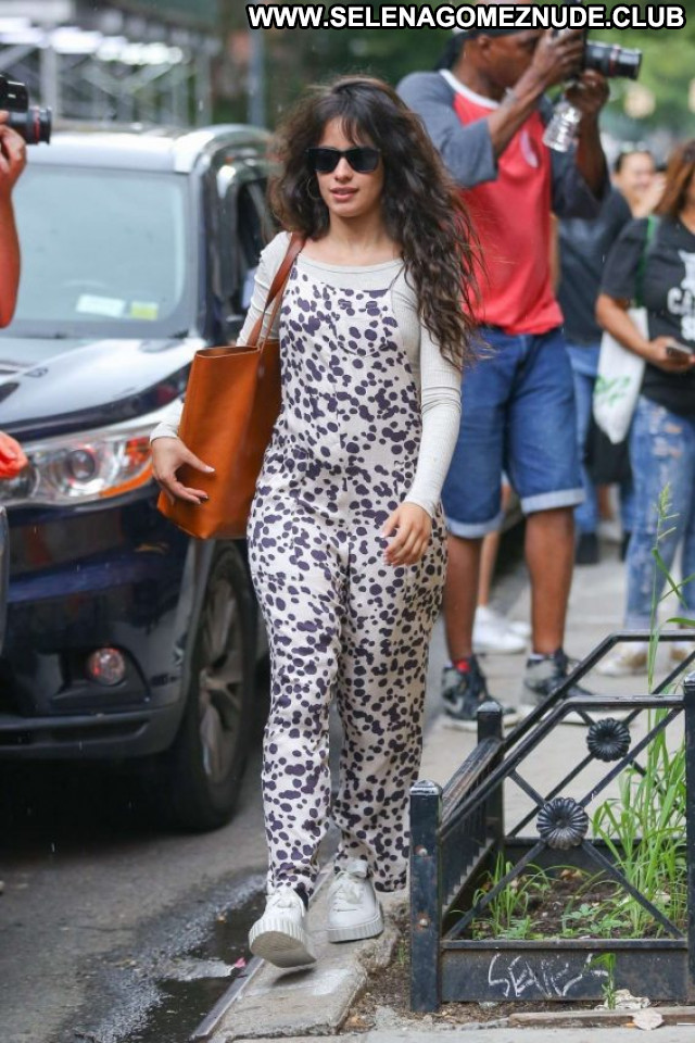 Camila Cabello New York Posing Hot Babe Celebrity Beautiful Paparazzi