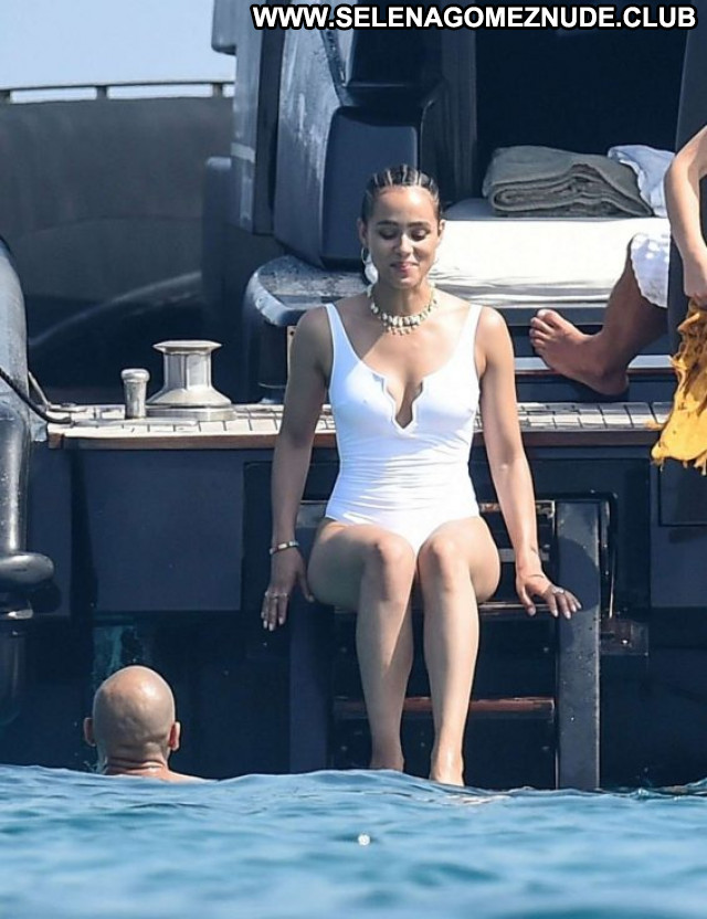 Nathalie Emmanuel No Source Paparazzi Celebrity Beautiful Babe Posing