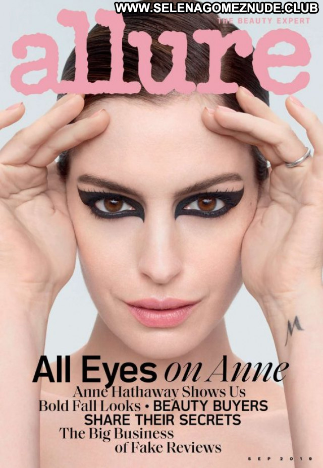 Anne Hathaway Allure Magazine Celebrity Babe Paparazzi Posing Hot