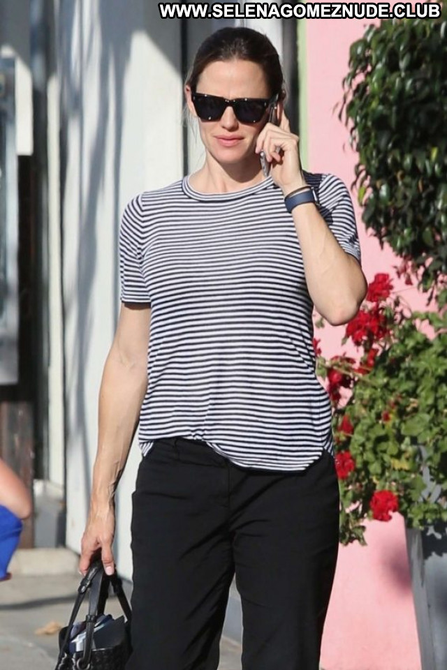 Jennifer Garner No Source Posing Hot Celebrity Beautiful Paparazzi