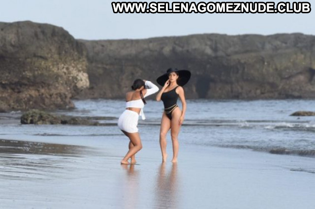 Demi Rose The Beach  Celebrity Posing Hot Babe Paparazzi Beautiful