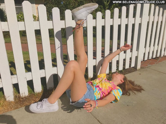 Jayden Bartels No Source Celebrity Beautiful Posing Hot Sexy Babe