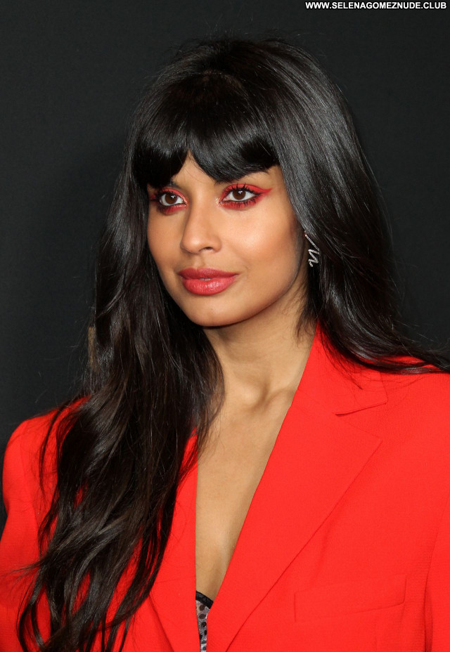 Jameela Jamil No Source  Babe Celebrity Beautiful Posing Hot Sexy