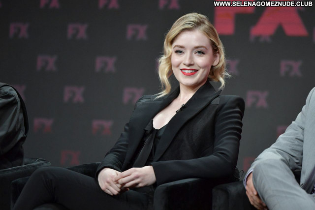 Sarah Bolger No Source Posing Hot Babe Beautiful Celebrity Sexy