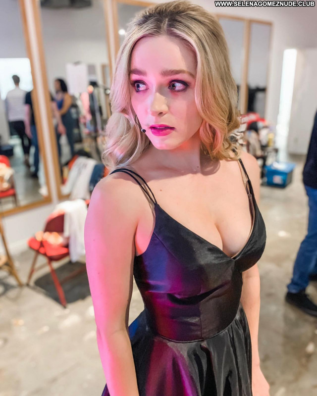 Greer Grammer No Source Beautiful Babe Celebrity Sexy Posing Hot