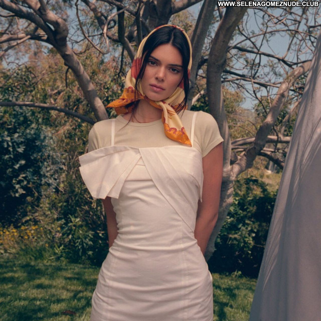 Kendall Jenner No Source Celebrity Posing Hot Sexy Beautiful Babe