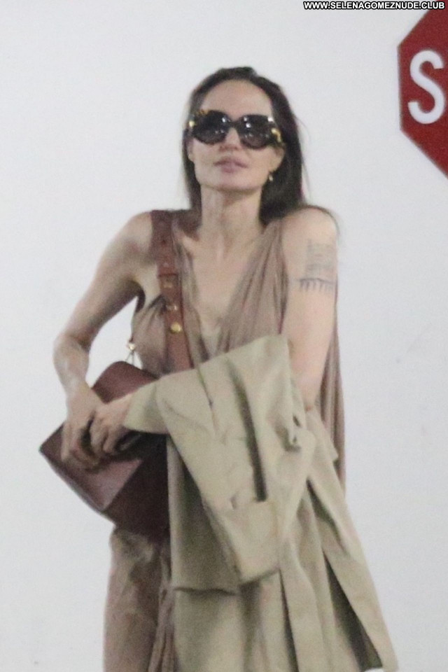 Angelina Jolie No Source Celebrity Sexy Babe Beautiful Posing Hot