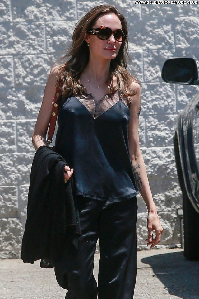 Angelina Jolie No Source Babe Celebrity Beautiful Sexy Posing Hot