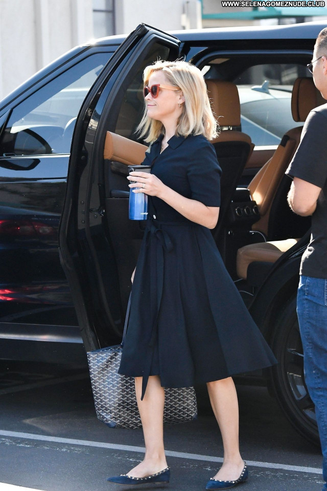 Reese Witherspoon No Source  Sexy Celebrity Posing Hot Beautiful Babe