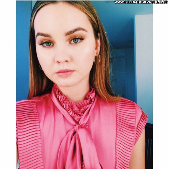 Liana Liberato No Source Celebrity Babe Sexy Posing Hot Beautiful