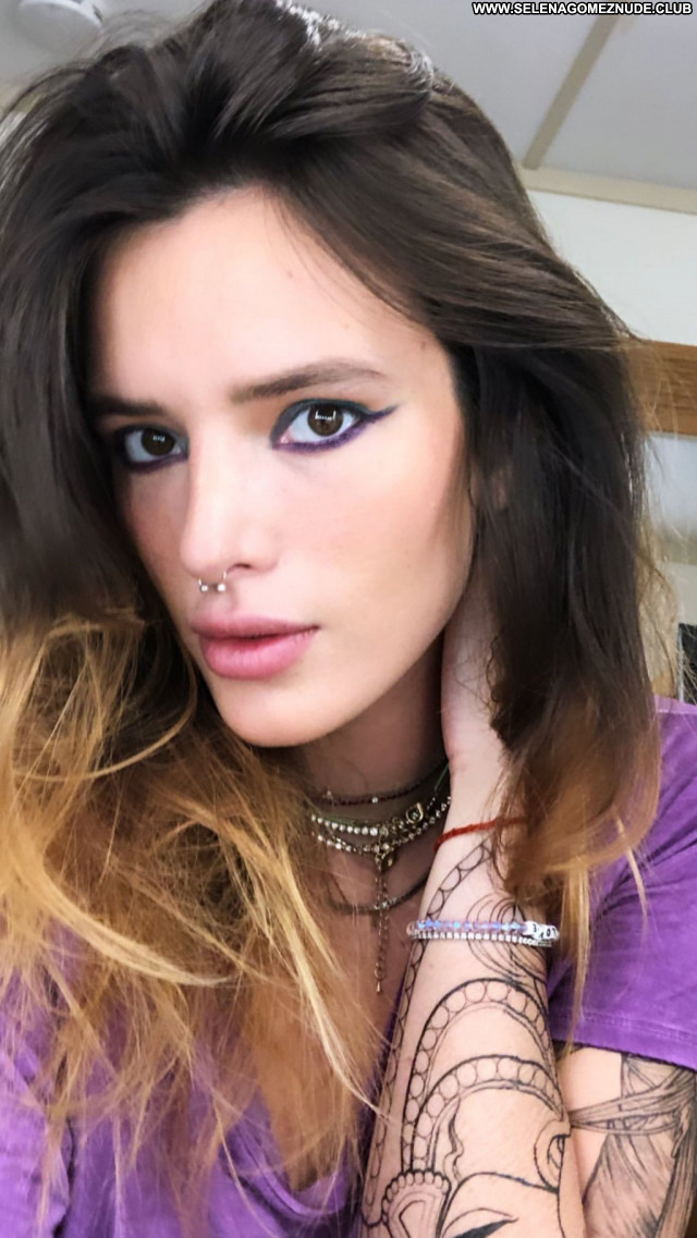 Bella Thorne No Source Babe Sexy Posing Hot Beautiful Celebrity
