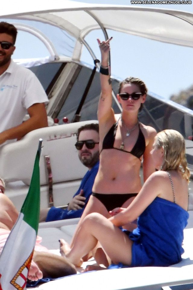 Kristen Stewart No Source  Beautiful Celebrity Babe Posing Hot Sexy