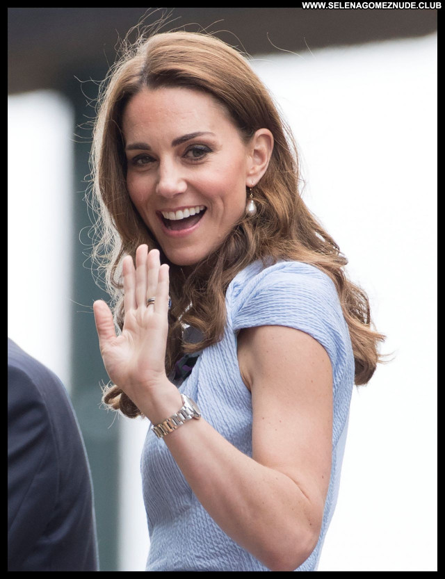 Kate Middleton No Source Posing Hot Sexy Celebrity Beautiful Babe