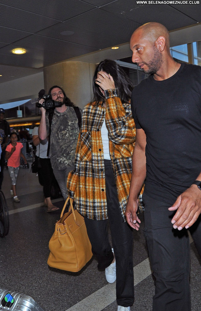 Kendall Jenner No Source Sexy Babe Celebrity Posing Hot Beautiful